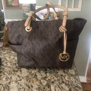 Michael Kors Handbag & Wallet